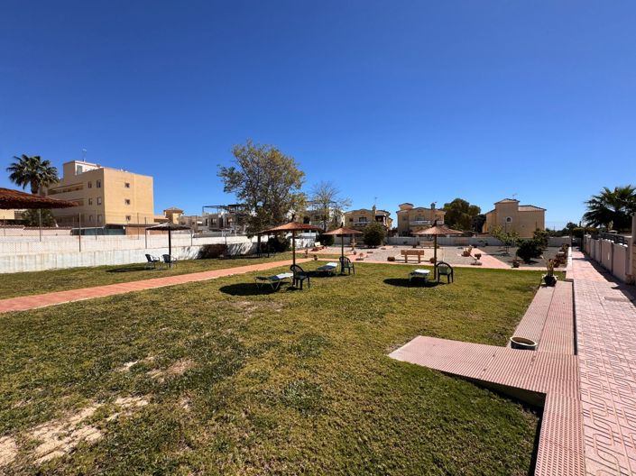 Image No.33-3 Bed Townhouse for sale