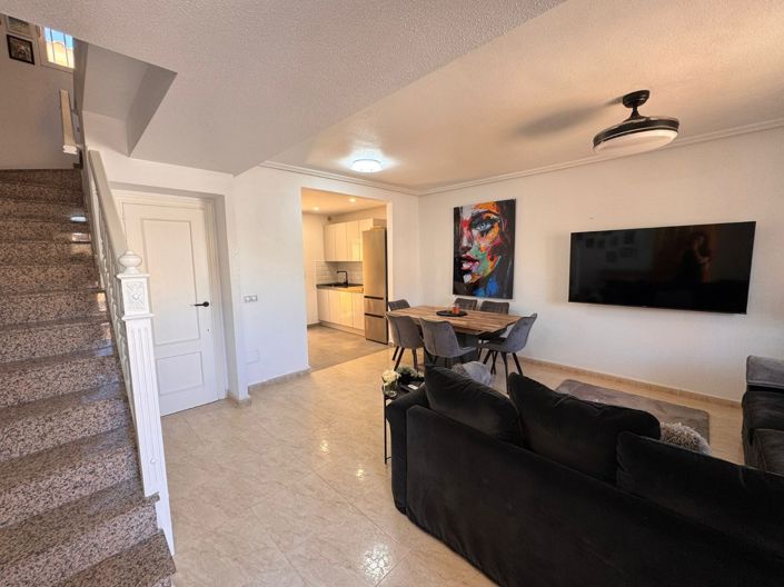 Image No.4-3 Bed Townhouse for sale