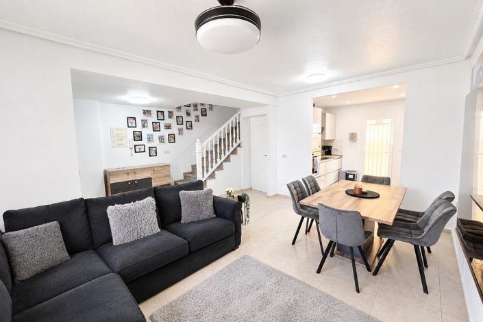 Image No.4-3 Bed Townhouse for sale