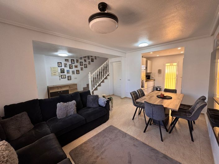 Image No.5-3 Bed Townhouse for sale