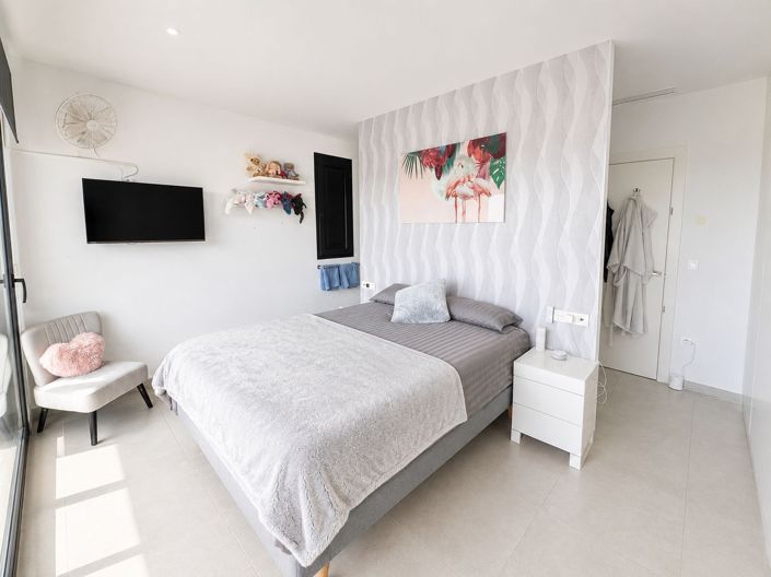 Image No.19-4 Bed Villa for sale