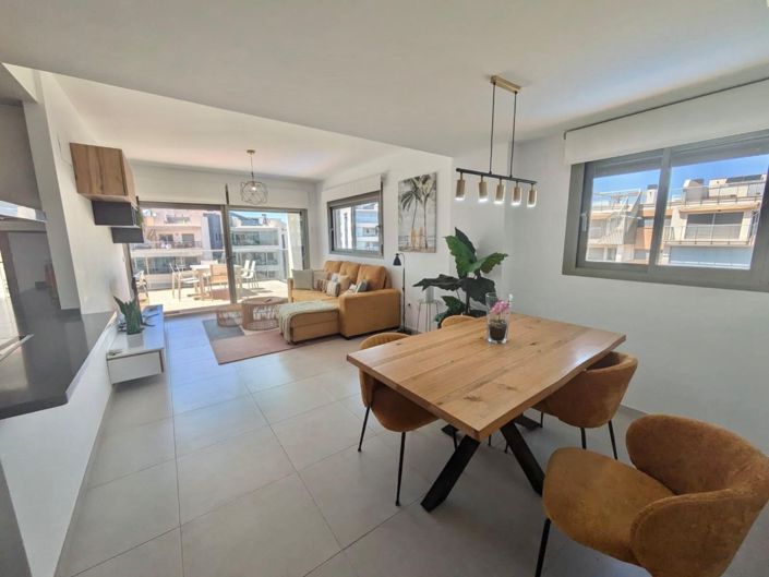 Image No.25-3 Bed Penthouse for sale