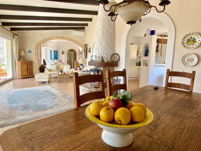 Image No.2-2 Bed Villa / Detached for sale