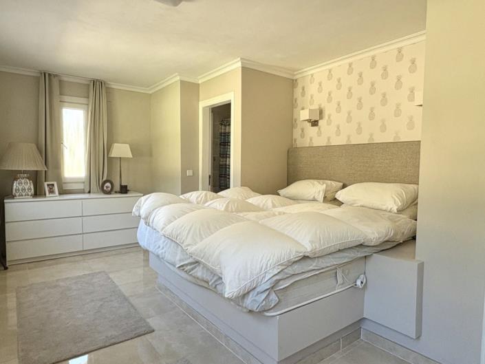 Image No.14-4 Bed House/Villa for sale