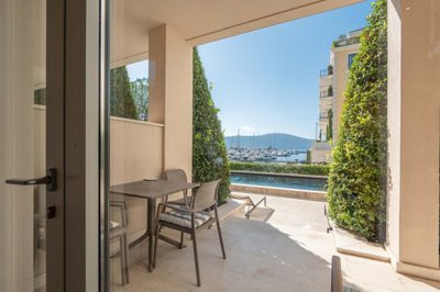 Appartement de 1 chambre à vendre à Tivat
