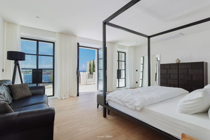 Image No.16-7 Bed Villa for sale