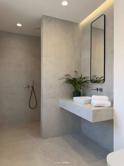 Image No.20-7 Bed Villa for sale