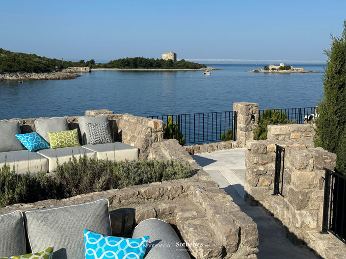 Image No.7-7 Bed Villa for sale