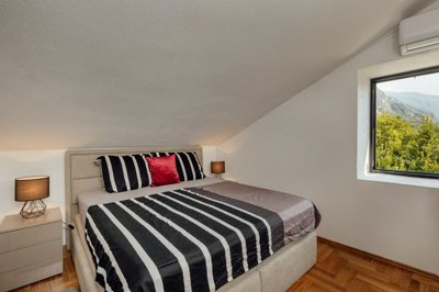 12-kotor-dobrota-two-bedroom-penthouse-apartm