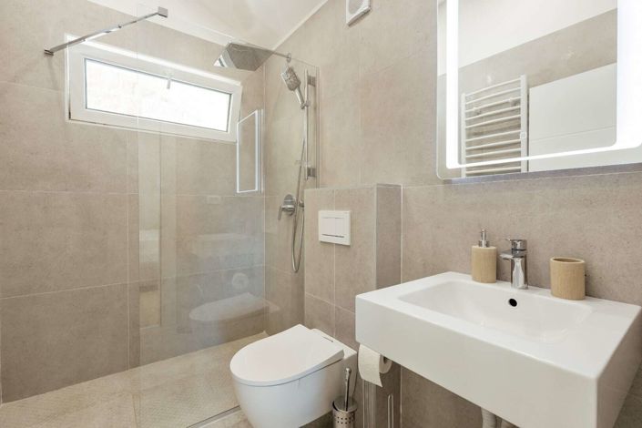 Image No.15-Villa de 4 chambres à vendre à Podi