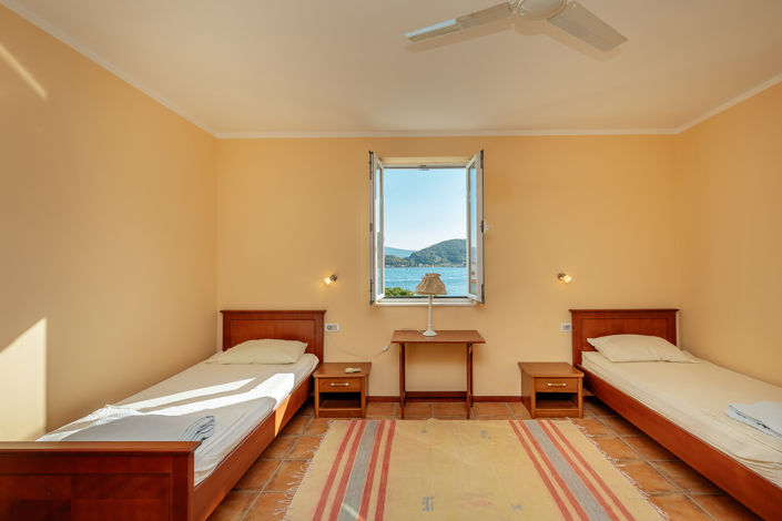 Image No.15-Villa de 4 chambres à vendre à Tivat