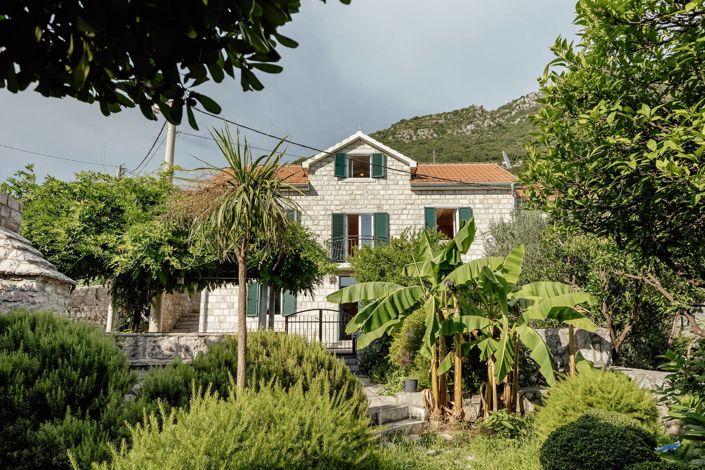 Image No.5-Villa de 4 chambres à vendre à Monténégro