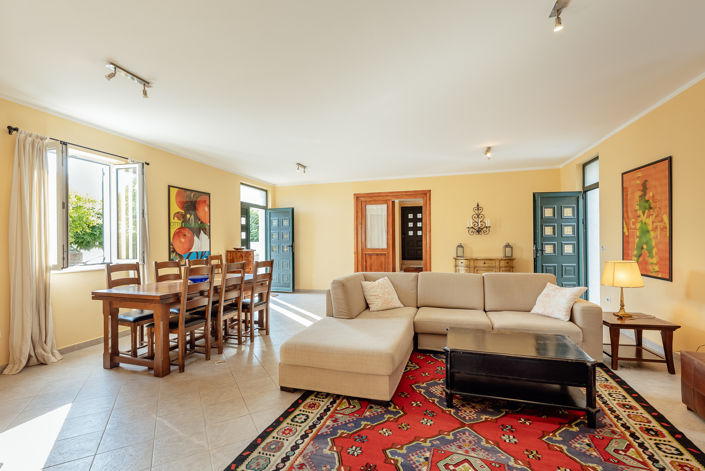 Image No.7-Villa de 4 chambres à vendre à Tivat