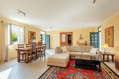 4-tivat-lepetane-authentic-stone-villa-on-the