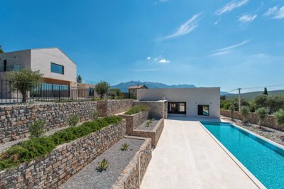 9-tivat-djurasevici-an-exceptional-villa-esta