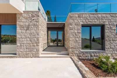 11-tivat-djurasevici-an-exceptional-villa-est