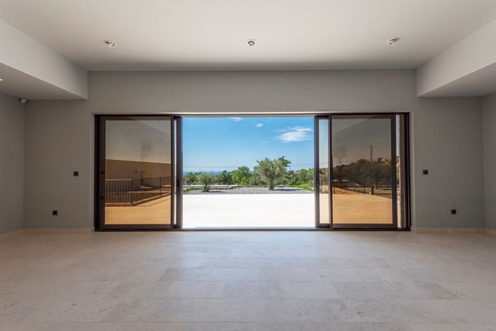 Image No.14-6 Bed Villa for sale