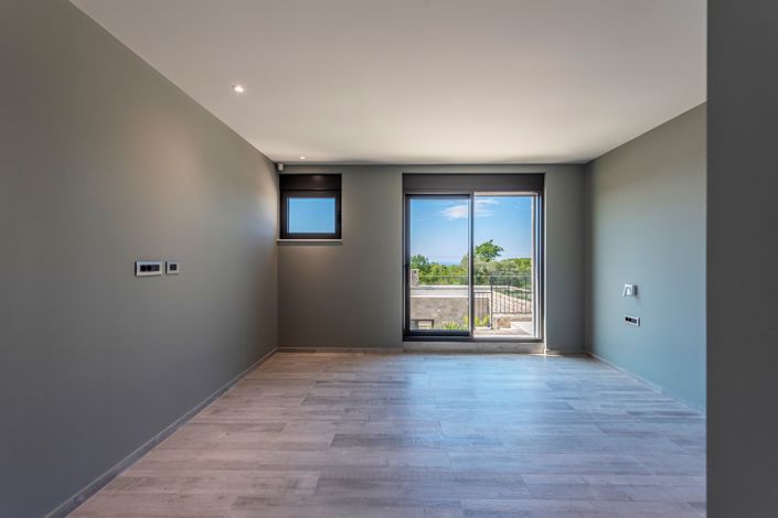 Image No.18-6 Bed Villa for sale