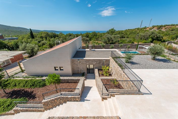 Image No.30-6 Bed Villa for sale