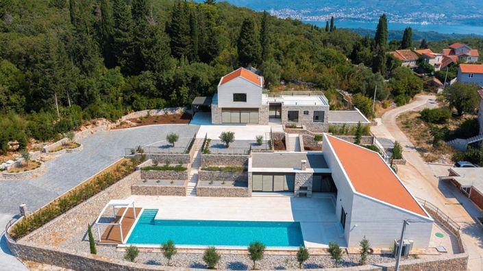 Image No.4-Villa de 6 chambres à vendre à Tivat