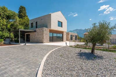 4-tivat-djurasevici-an-exceptional-villa-esta