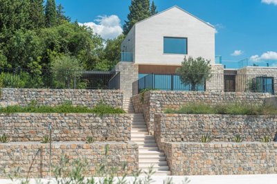 8-tivat-djurasevici-an-exceptional-villa-esta