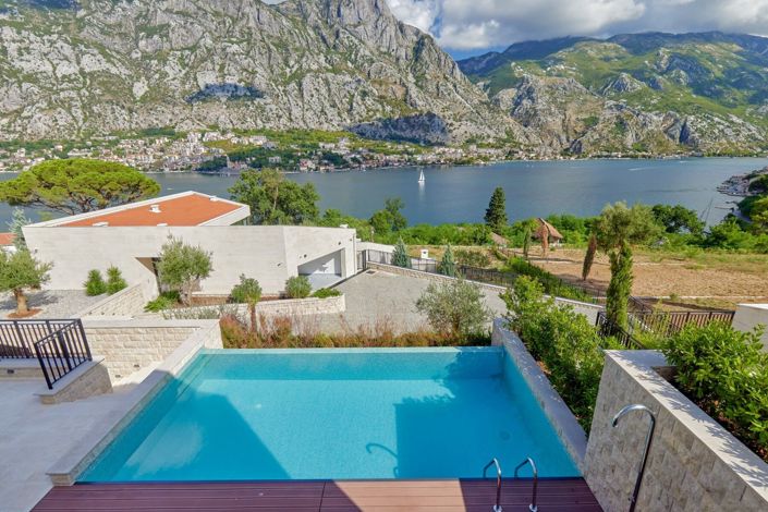 Image No.9-Villa de 4 chambres à vendre à Kotor