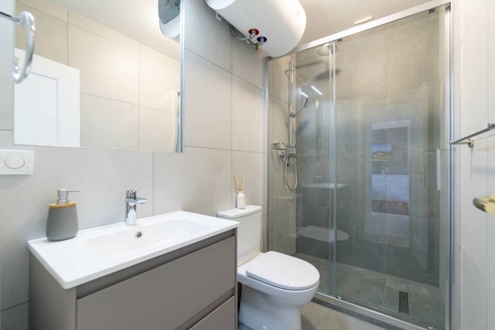 Image No.17-3 Bed Apartment for sale