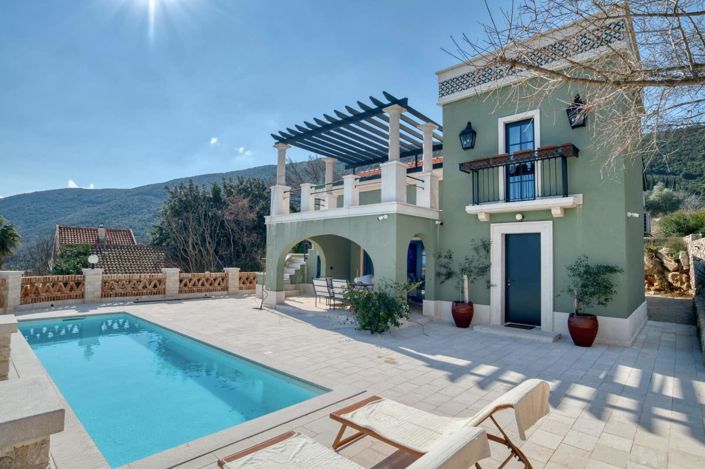 Image No.2-Maison de 3 chambres à vendre à Igalo