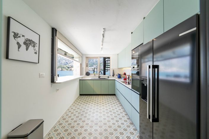 Image No.11-3 Bed House for sale