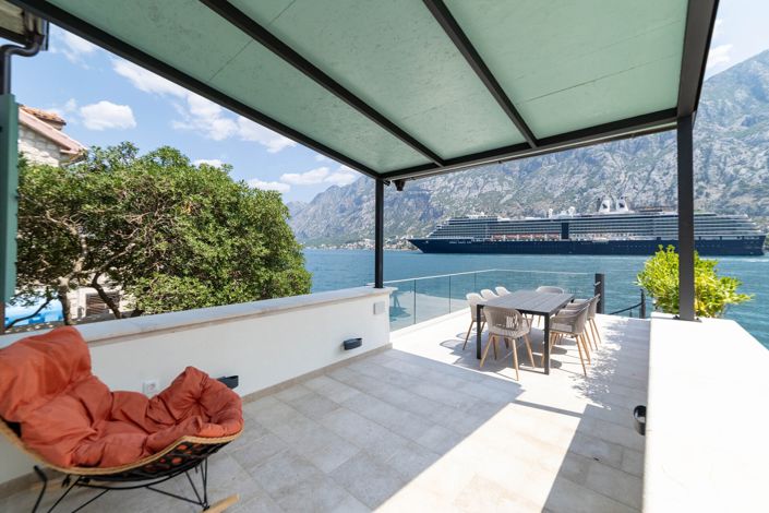 Image No.13-3 Bed House for sale