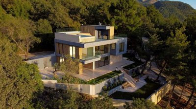 1-kotor-kavac-a-contemporary-family-villa-wit