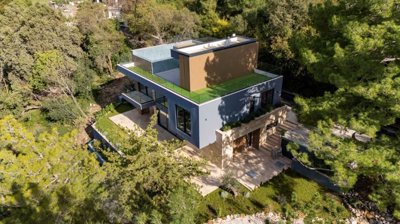 22-kotor-kavac-a-contemporary-family-villa-wi