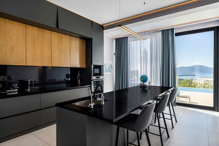 Image No.10-4 Bed Villa for sale