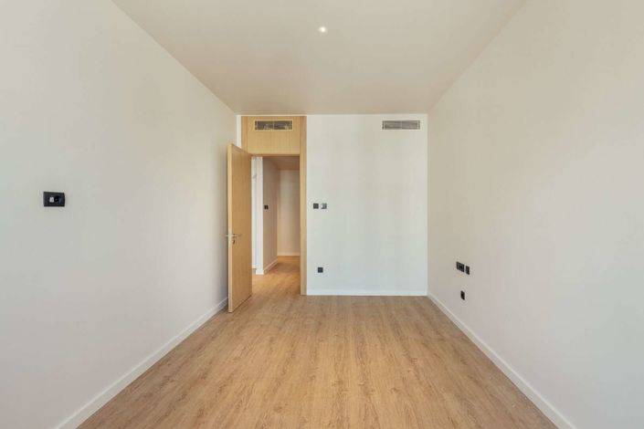 Image No.12-Appartement de 1 chambre à vendre à Tivat