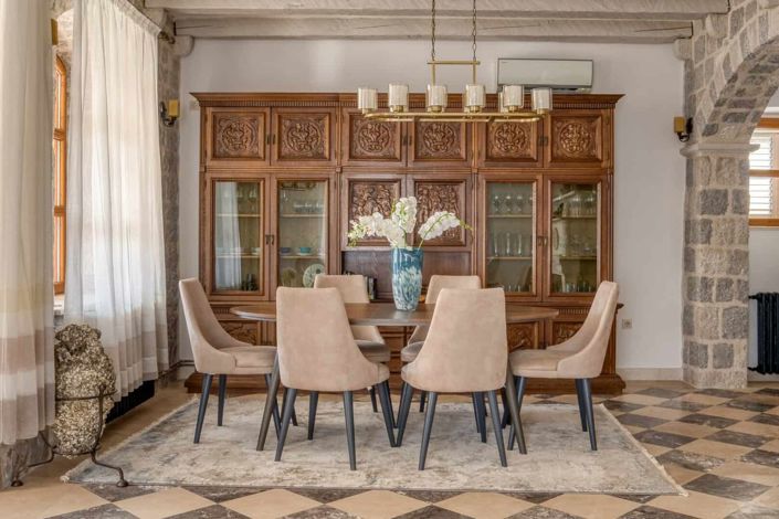 Image No.10-4 Bed Villa for sale