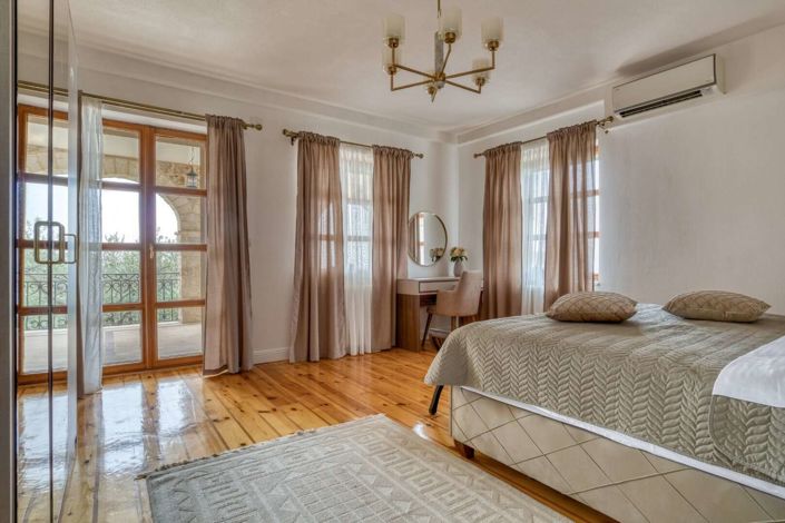 Image No.16-4 Bed Villa for sale