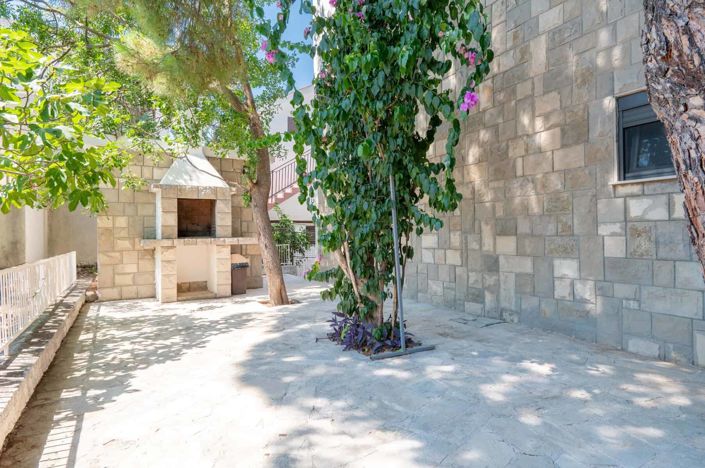 Image No.12-3 Bed House for sale