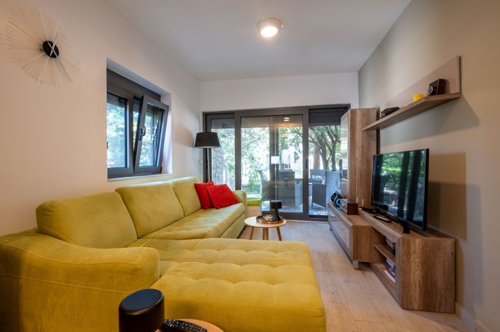 Image No.3-3 Bed House for sale