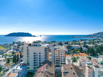 3-designer-4-bedroom-apartment-vith-sea-view-