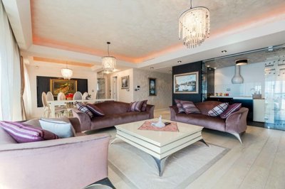 6-designer-4-bedroom-apartment-vith-sea-view-