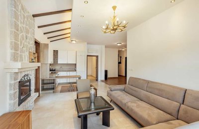 5-three-bedroom-luxury-apartment-in-a-waterfr