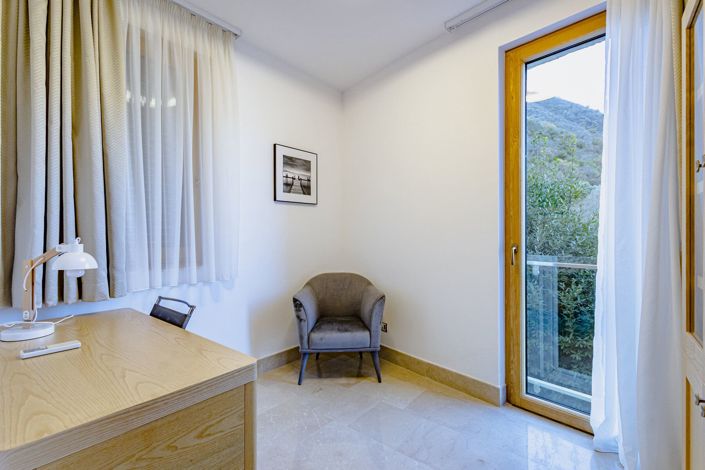Image No.21-4 Bed Villa for sale