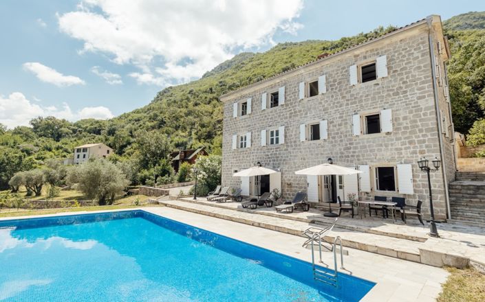 Image No.6-Maison de 10 chambres à vendre à Prcanj