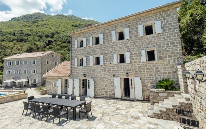 Image No.9-10 Bed House for sale