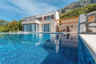 2-luxury-stone-villa-drobni-pijesak-1