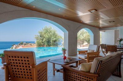 35-budva-st-stefan-villa-with-an-outdoor-swim