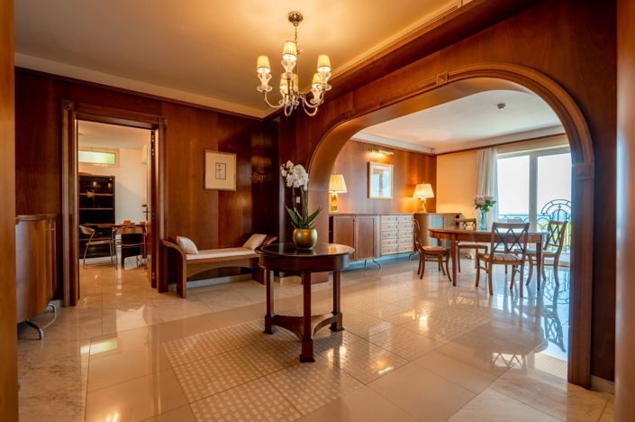 Image No.12-15 Bed Villa for sale