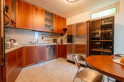 12-budva-st-stefan-villa-with-an-outdoor-swim