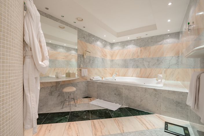 Image No.14-15 Bed Villa for sale